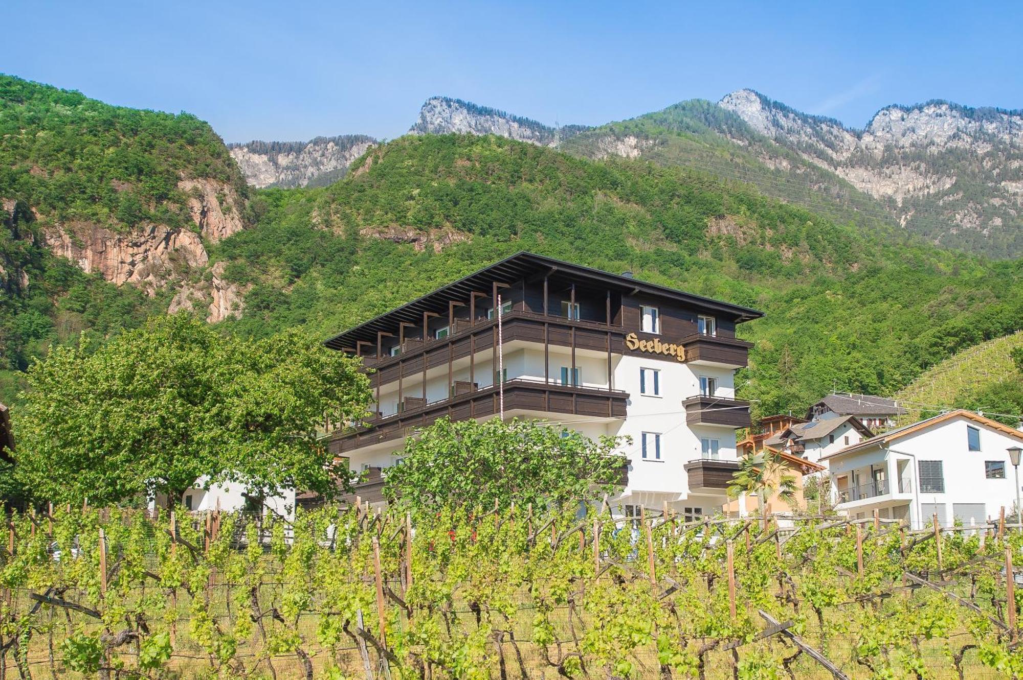 Seeberg Garni Hotel Caldaro Dış mekan fotoğraf