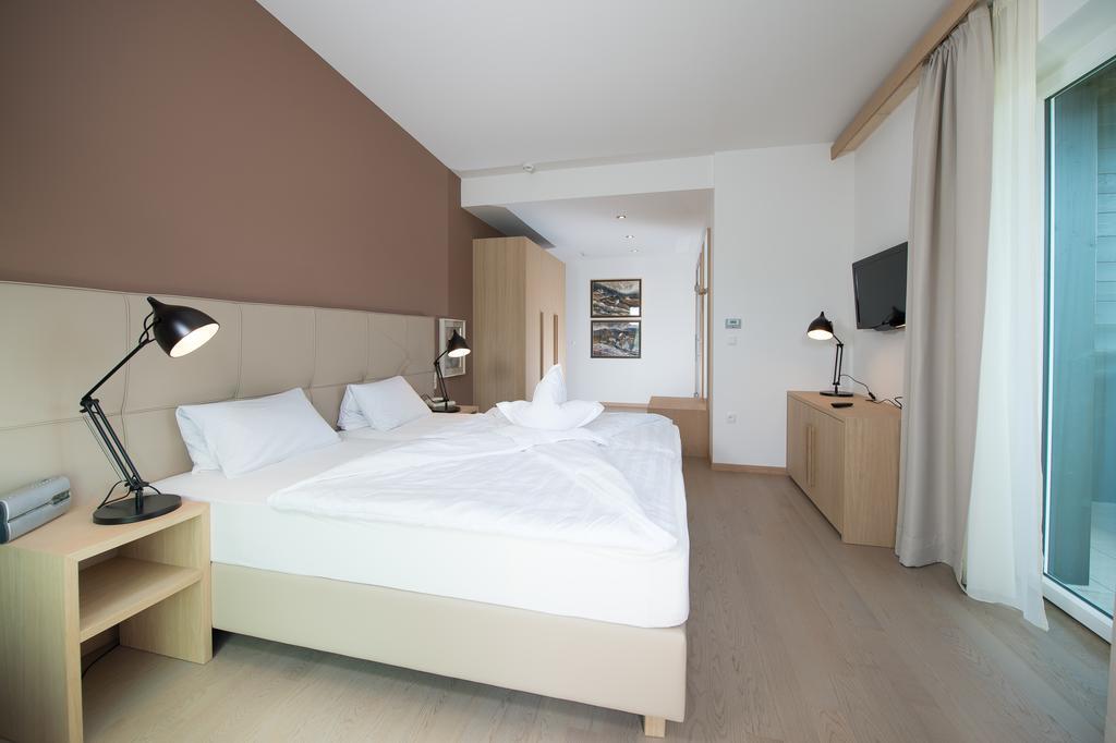 Seeberg Garni Hotel Caldaro Oda fotoğraf